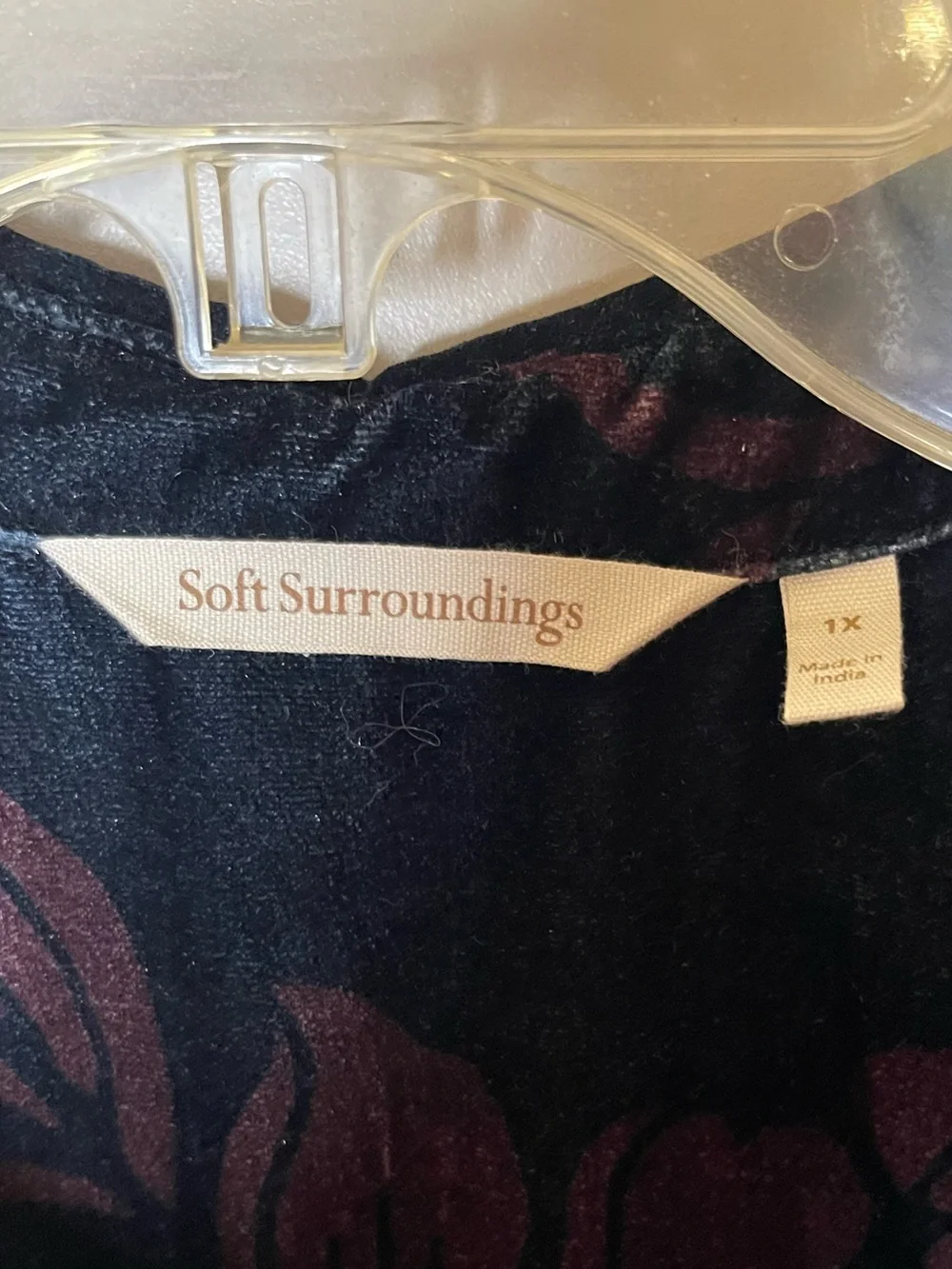 Soft Surroundings Black Floral Button-Front Velvet Blouse Sz 1X - Picture 4 of 6